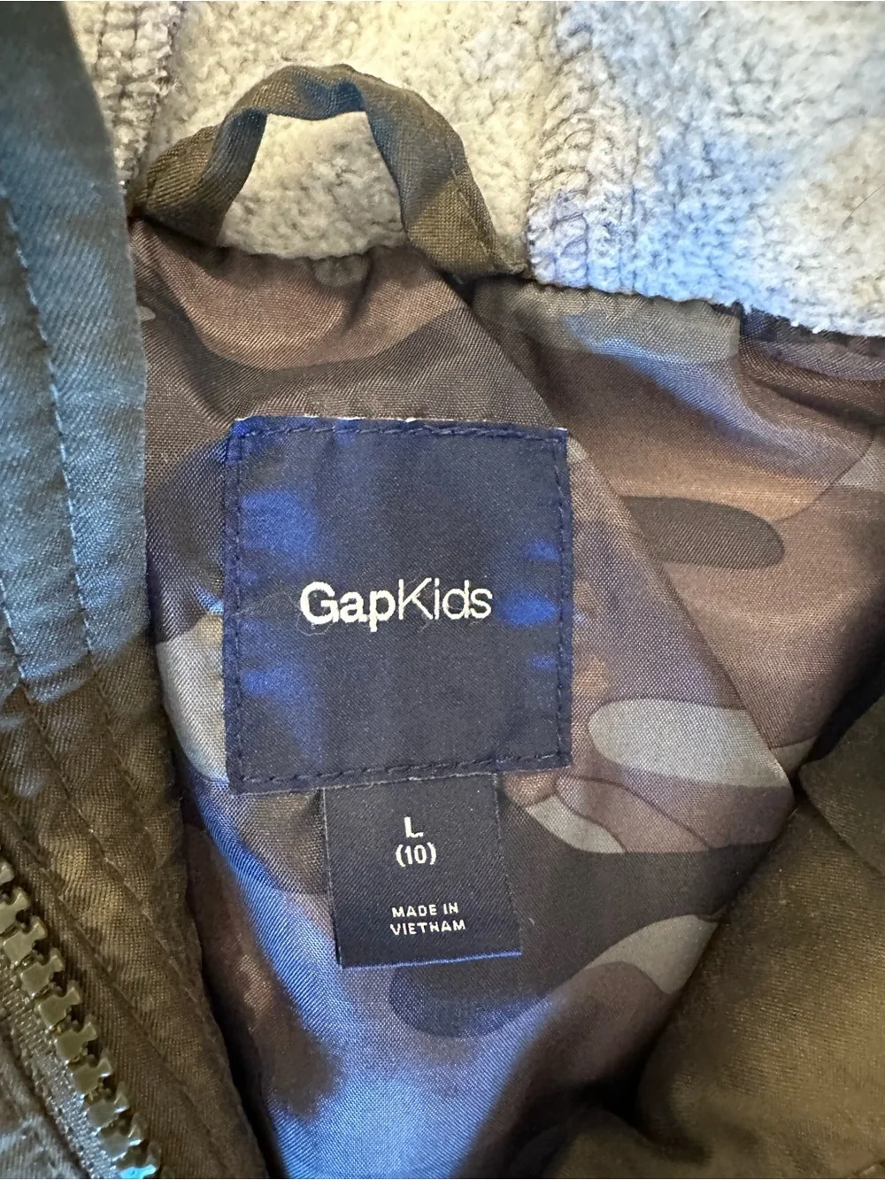 Gap Kids puffy vest Size 10